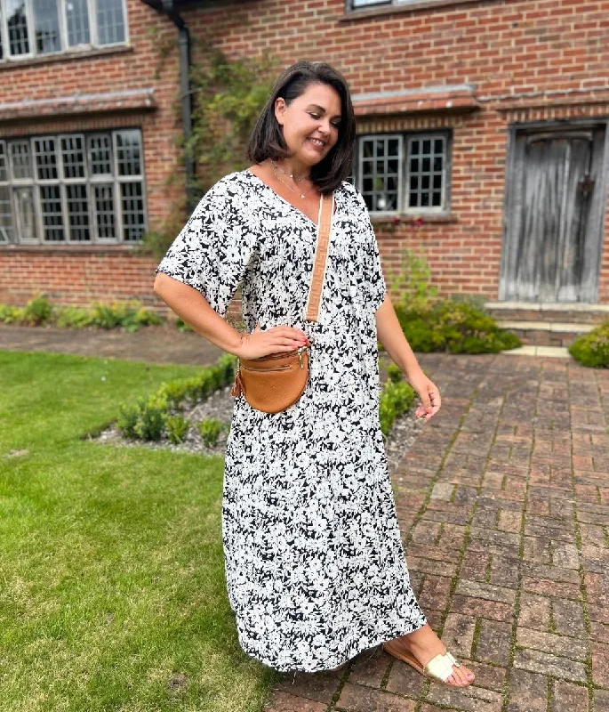 Sleek and sophisticated fashion for modern women   Flower Print Cotton Maxi Dress