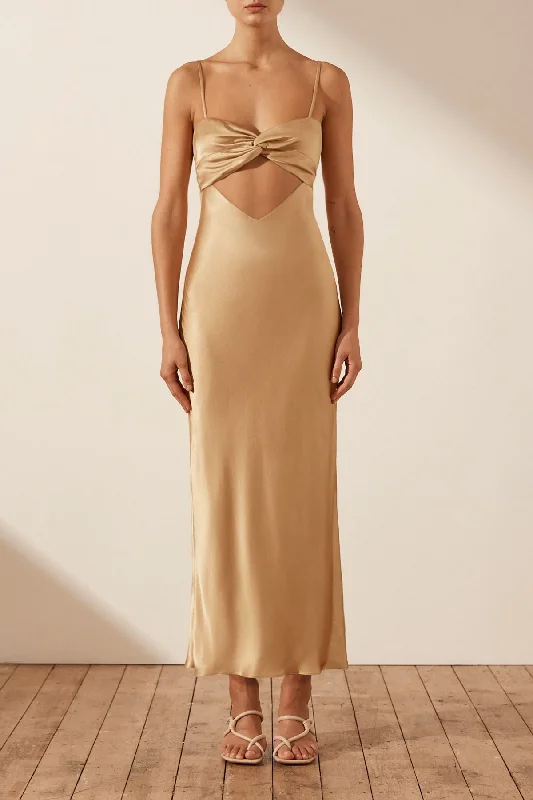 Classic pieces for a timeless wardrobe   OLIVIERA TWIST FRONT MIDI DRESS - TAFFY